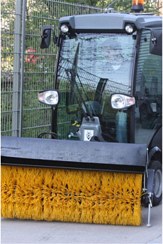Фронтальная цилиндрическая щетка для коммунальной машины Karcher MC 50 (140см)